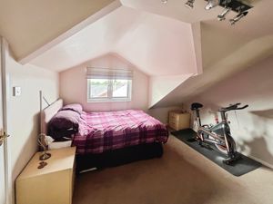 Bedroom - click for photo gallery